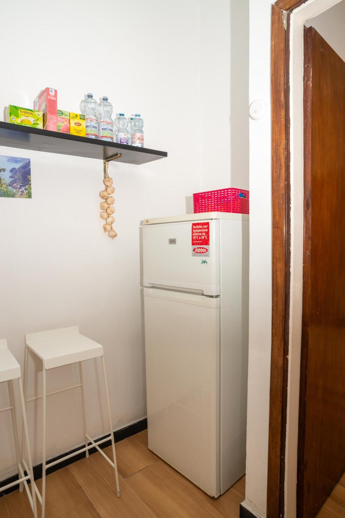 Charlotte Appartamento Con Parcheggio, 5 Terre, Vicino Stazione 斯培西亚 外观 照片