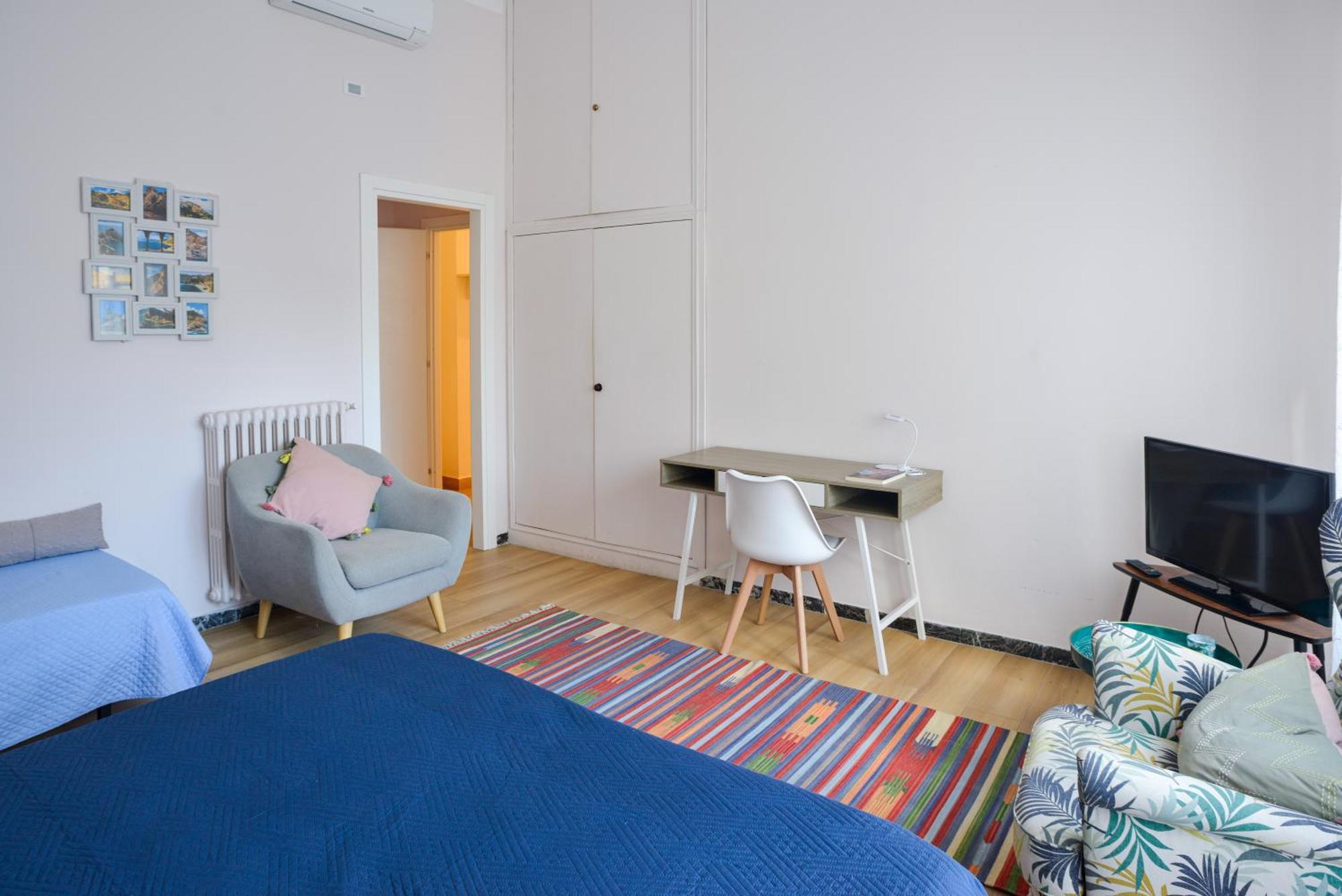 Charlotte Appartamento Con Parcheggio, 5 Terre, Vicino Stazione 斯培西亚 外观 照片