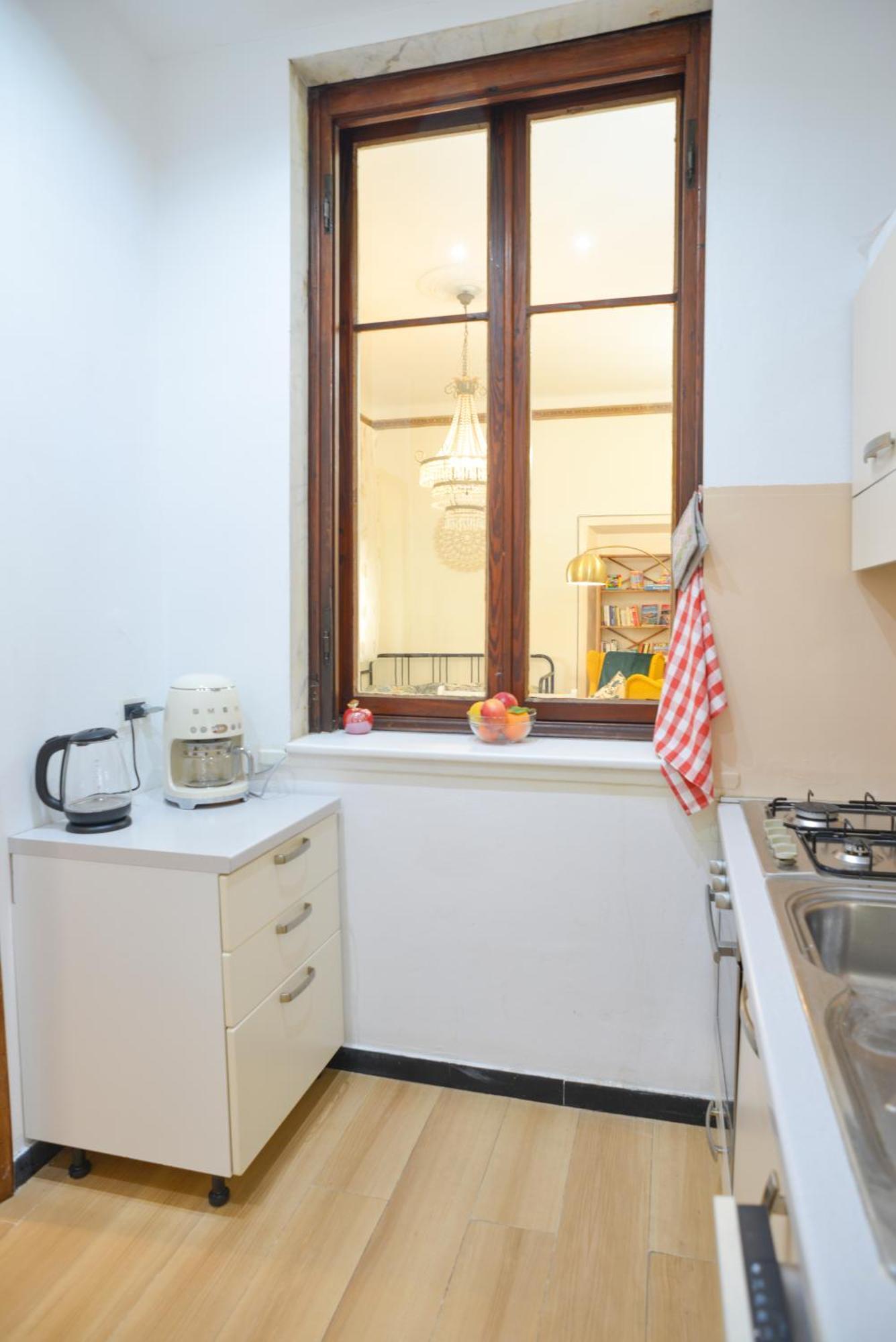 Charlotte Appartamento Con Parcheggio, 5 Terre, Vicino Stazione 斯培西亚 外观 照片